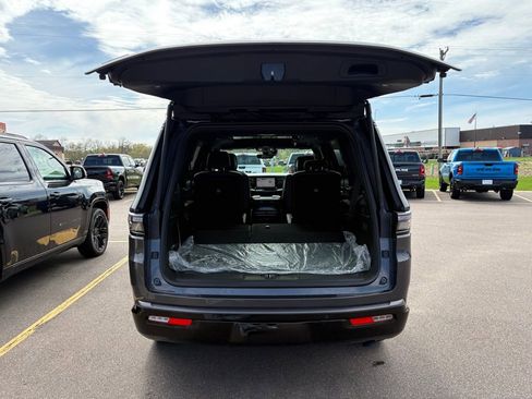 New 2026 Jeep Grand Wagoneer 4WD image 5