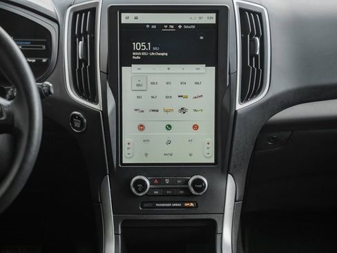 Certified 2022 Ford Edge SE w/ Black Appearance Package image 23