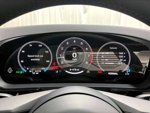 New 2026 Porsche Cayenne Coupe AWD/4WD image 21