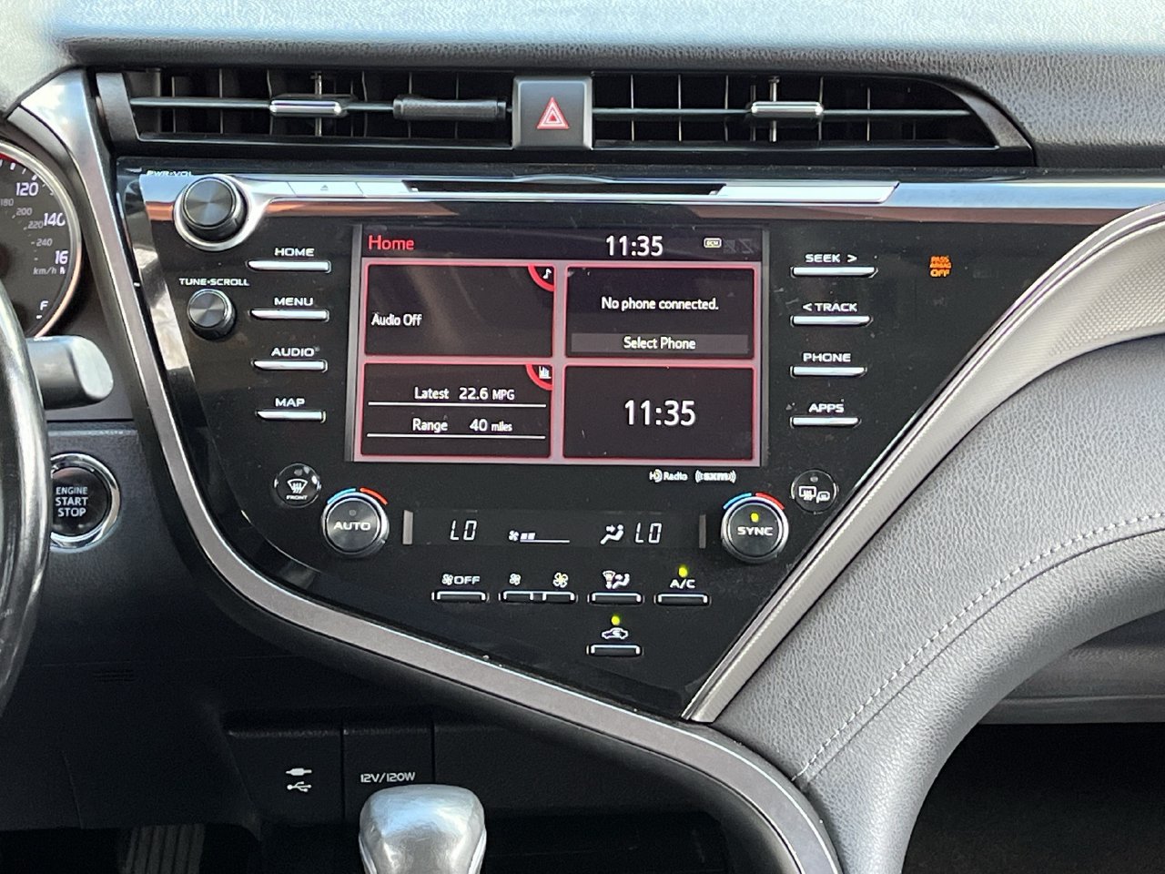 Used 2019 Toyota Camry XSE FWD image 15