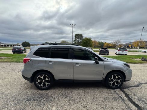 Used 2017 Subaru Forester 2.0XT Touring image 6