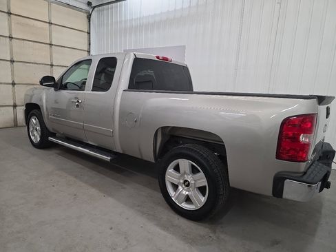 Used 2008 Chevrolet Silverado 1500 LT w/ Texas Edition image 9