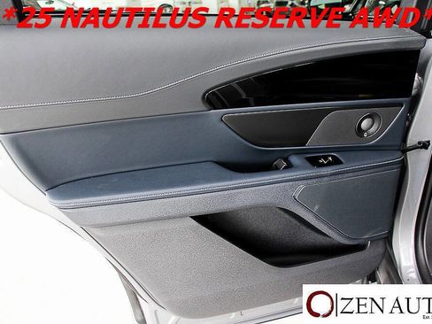 Used 2025 Lincoln Nautilus Reserve AWD/4WD image 44