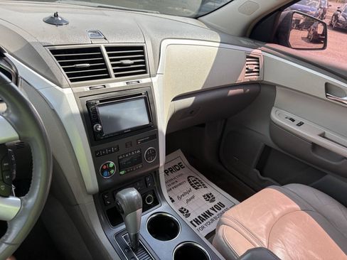 Used 2009 Chevrolet Traverse LT FWD image 30