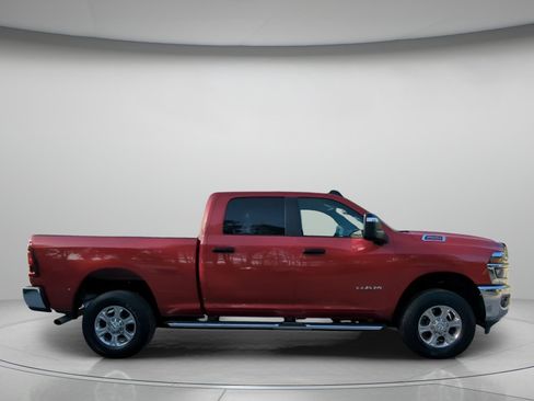 Used 2026 RAM 2500 Big Horn AWD/4WD image 32