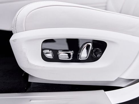 Used 2026 Rolls-Royce Ghost AWD/4WD image 64
