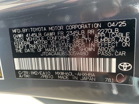 Used 2025 Toyota Prius Limited FWD image 39