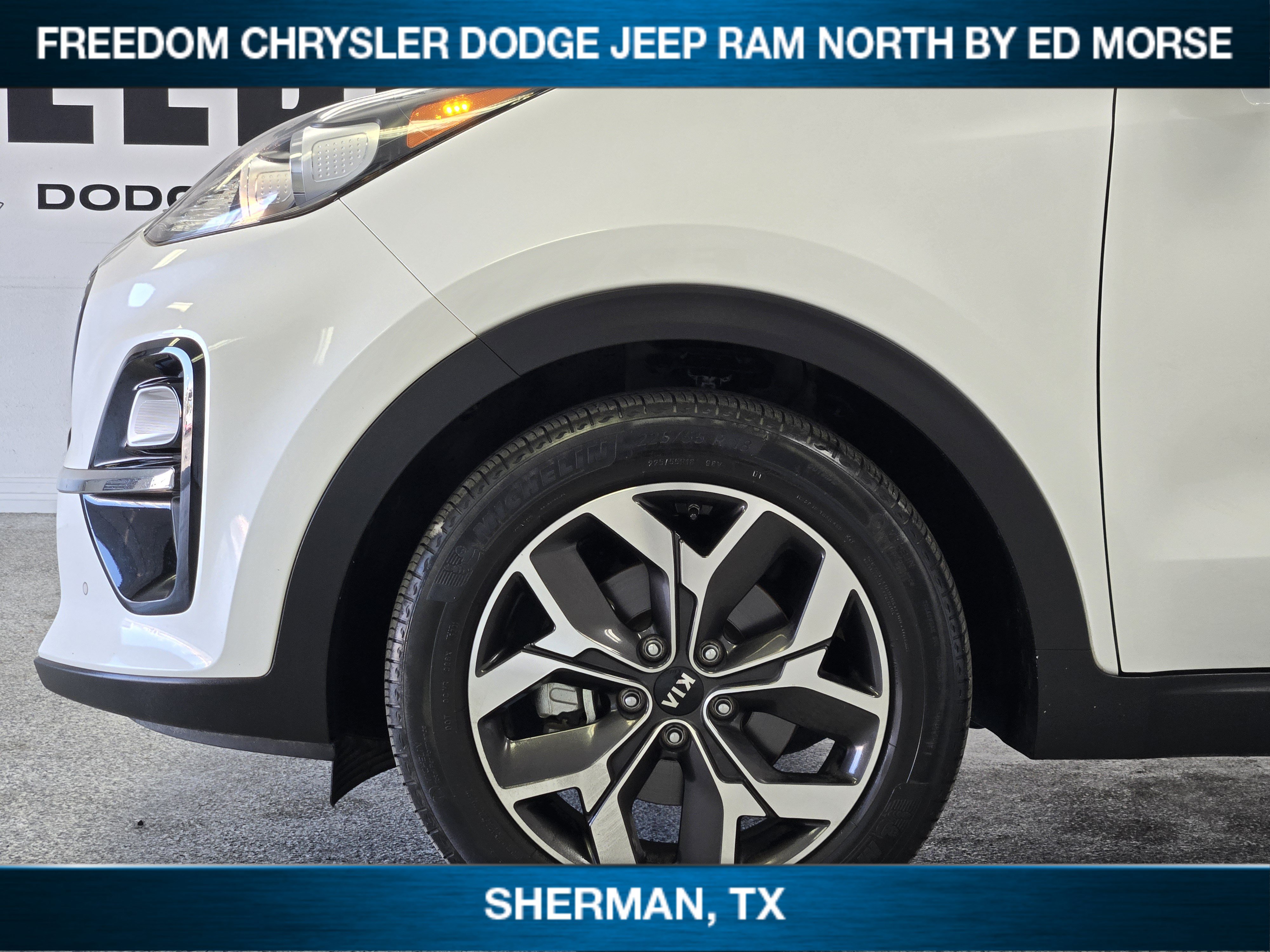 Used 2021 Kia Sportage EX w/ EX Technology Package FWD image 6
