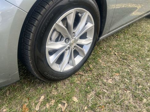 Used 2023 Chevrolet Malibu LT image 16