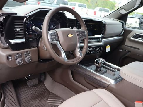 New 2026 Chevrolet Silverado 1500 LTZ AWD/4WD image 6