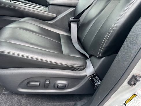 Used 2023 Nissan Murano SV image 12