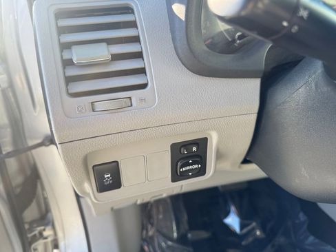 Used 2011 Toyota Corolla LE image 14