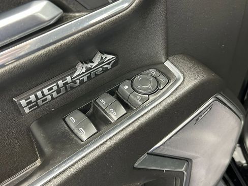 Used 2023 Chevrolet Silverado 1500 High Country w/ High Country Premium Package AWD/4WD image 20