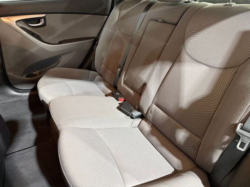 Used 2016 Hyundai Elantra SE image 31