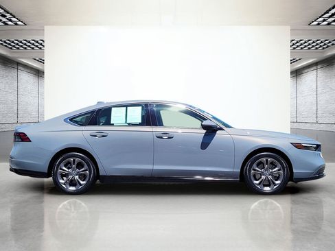 Used 2023 Honda Accord EX-L image 5