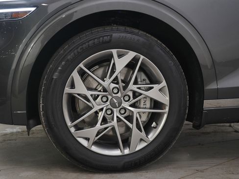 Used 2024 Genesis GV70 2.5T Advanced w/ Advanced Package image 31