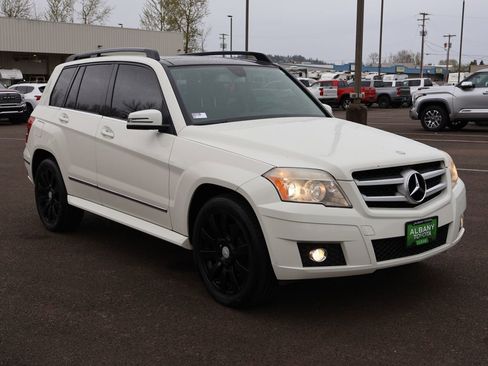 Used 2010 Mercedes-Benz GLK 350 4MATIC image 10