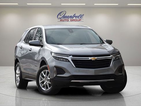 Used 2023 Chevrolet Equinox LT w/ Driver Convenience Package image 1