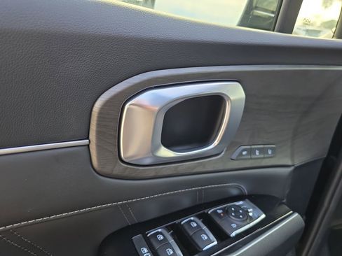 New 2025 Kia Sorento SX Prestige image 19