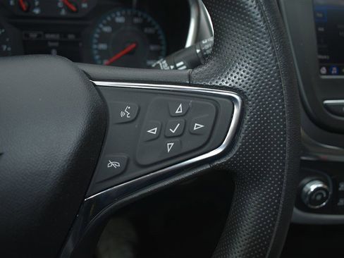 Used 2020 Chevrolet Equinox LS w/ LS Convenience Package image 14