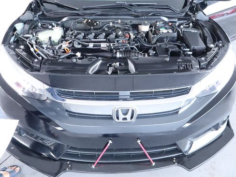 Used 2016 Honda Civic Touring image 33