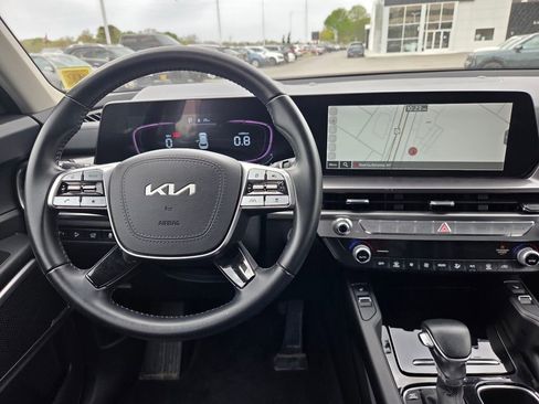 Used 2025 Kia Telluride S FWD image 13