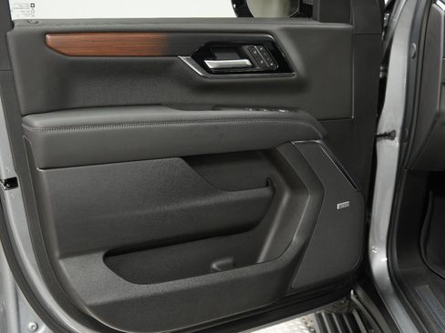 New 2026 GMC Yukon XL Denali w/ Sun & Power Step Package image 22