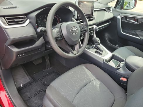 Used 2025 Toyota RAV4 XLE w/ Convenience Package FWD image 21