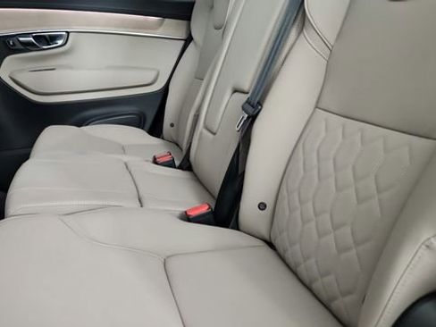 Used 2025 Volvo XC90 B6 Plus w/ Protection Package Premier AWD/4WD image 30