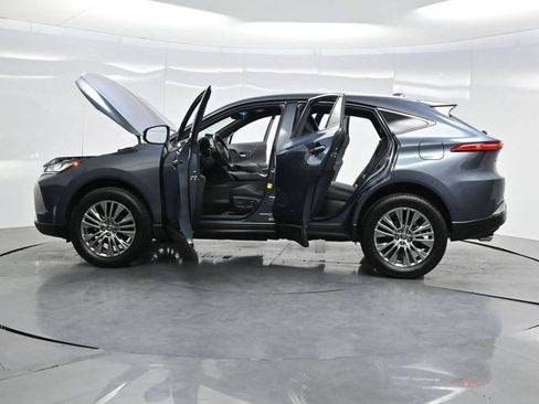 Used 2022 Toyota Venza XLE AWD/4WD image 69
