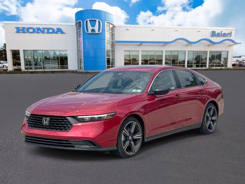 Used 2025 Honda Accord Sport image 1
