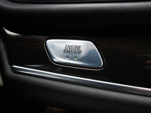 Used 2024 Buick Enclave Essence w/ Experience Buick Package AWD/4WD image 29