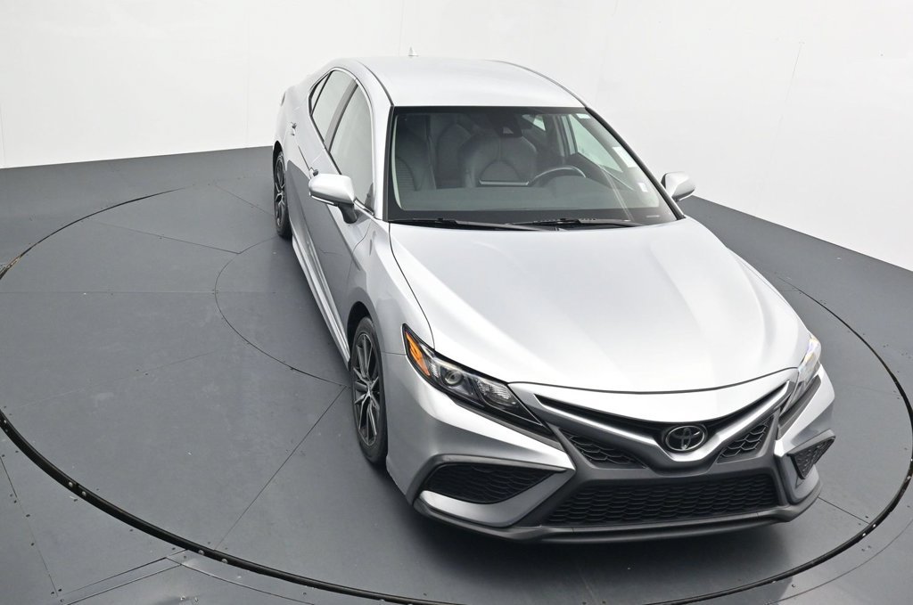 Used 2024 Toyota Camry SE FWD image 25