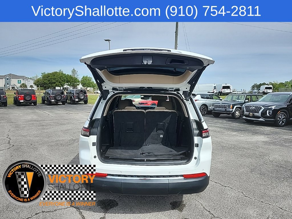 Used 2021 Jeep Grand Cherokee L Limited AWD/4WD image 26