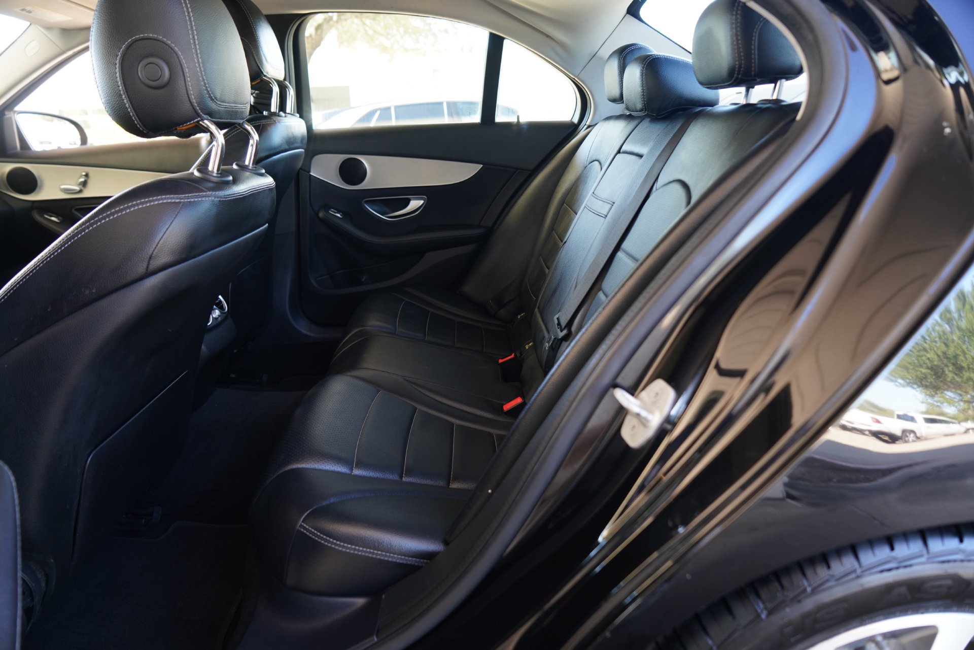 Used 2016 Mercedes-Benz C 300 Sedan image 31