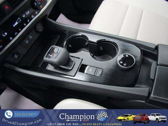 Used 2024 Nissan Rogue SV w/ SV Premium Package AWD/4WD image 35