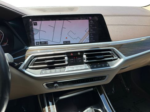 Used 2019 BMW X7 xDrive50i w/ Luxury Seating Package image 12