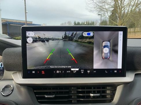 New 2026 Ford Explorer ST-Line w/ ST-Line Street Pack image 22