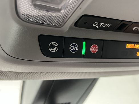 Certified 2023 GMC Acadia SLE w/ Driver Convenience Package FWD image 26