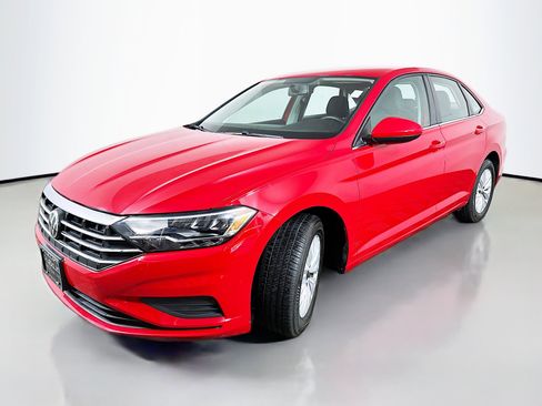Used 2019 Volkswagen Jetta S w/ Driver Assistance Package FWD image 3