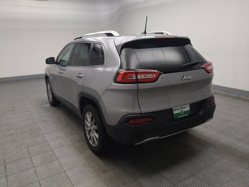 Used 2018 Jeep Cherokee Limited FWD image 5