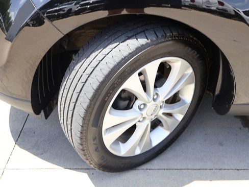 Used 2015 Kia Soul + w/ Audio Package FWD image 34