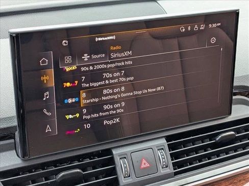 Used 2023 Audi Q5 e Premium Plus w/ Premium Plus Package image 14