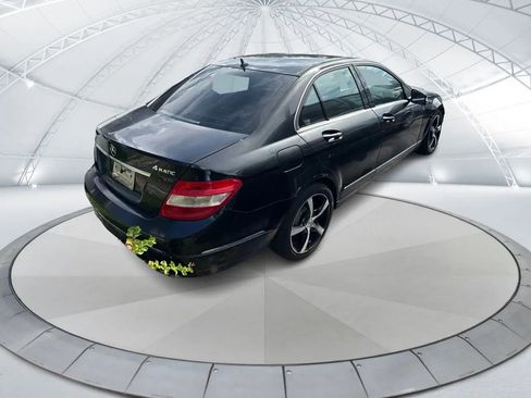 Used 2011 Mercedes-Benz C 300 4MATIC Sedan image 3