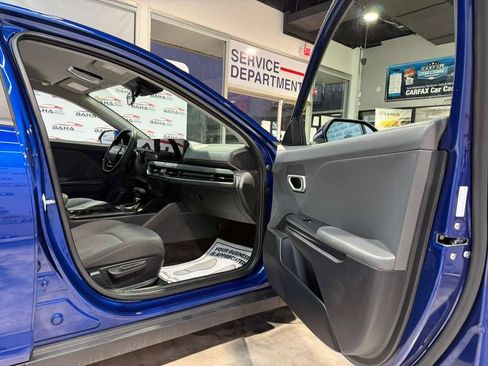 Used 2025 Kia K4 LXS image 43