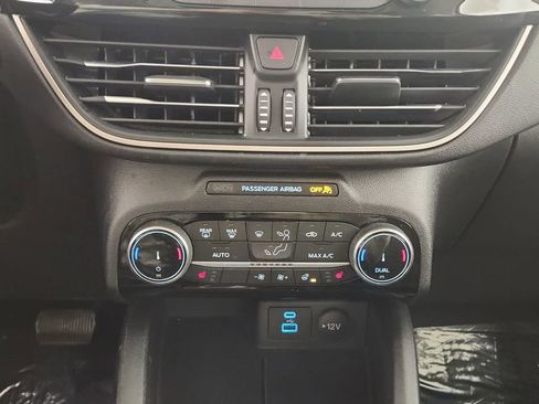 Used 2022 Ford Escape SEL image 14