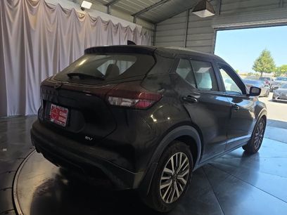 Used 2022 Nissan Kicks SV