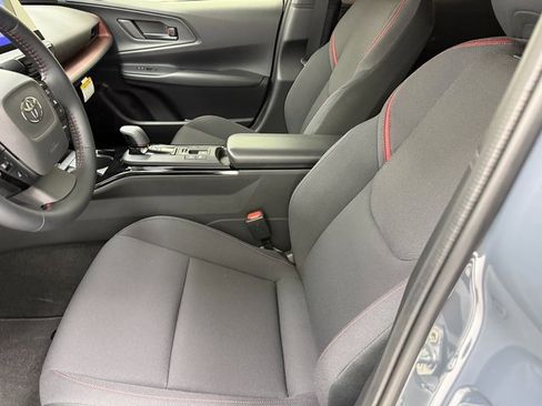 New 2026 Toyota Prius SE image 27