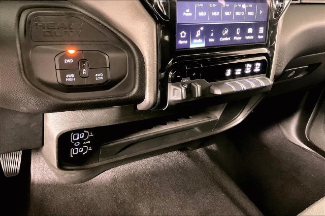 Used 2026 RAM 2500 Big Horn AWD/4WD image 13