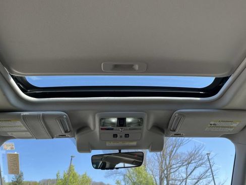 Used 2018 Subaru Forester 2.5i Touring w/ Popular Package #3B AWD/4WD image 18